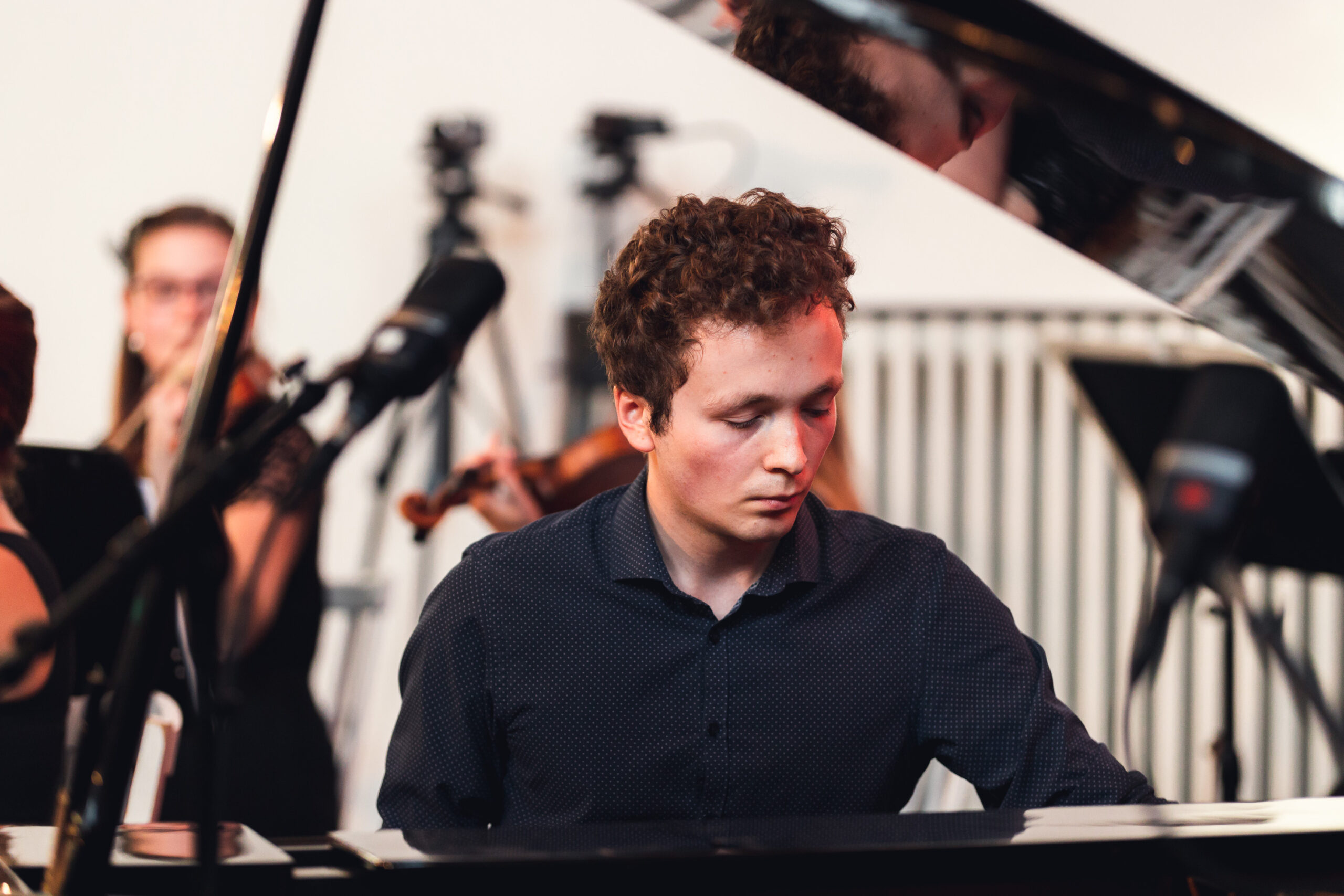 Concerts page bacground - Adam Dvořáček performance setting
